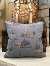 Load image into Gallery viewer, Woolrich Wolf shirt back
