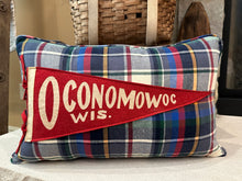 Load image into Gallery viewer, Oconomowoc
