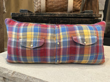 Load image into Gallery viewer, Mets &amp; UMN Vintage Pennant Pillow 2
