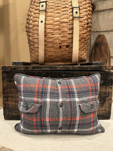 Load image into Gallery viewer, UofI Vintage Pennant Pillow
