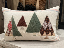 Load image into Gallery viewer, Grain sack pillow with 4 trees
