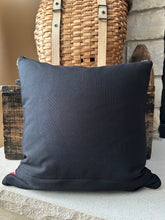 Load image into Gallery viewer, 5 custom pillows
