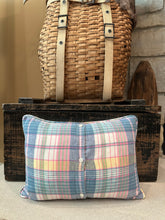 Load image into Gallery viewer, Embroidered tea towel (shopping)

