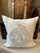 Load image into Gallery viewer, Fulton Grain sack with quilt square
