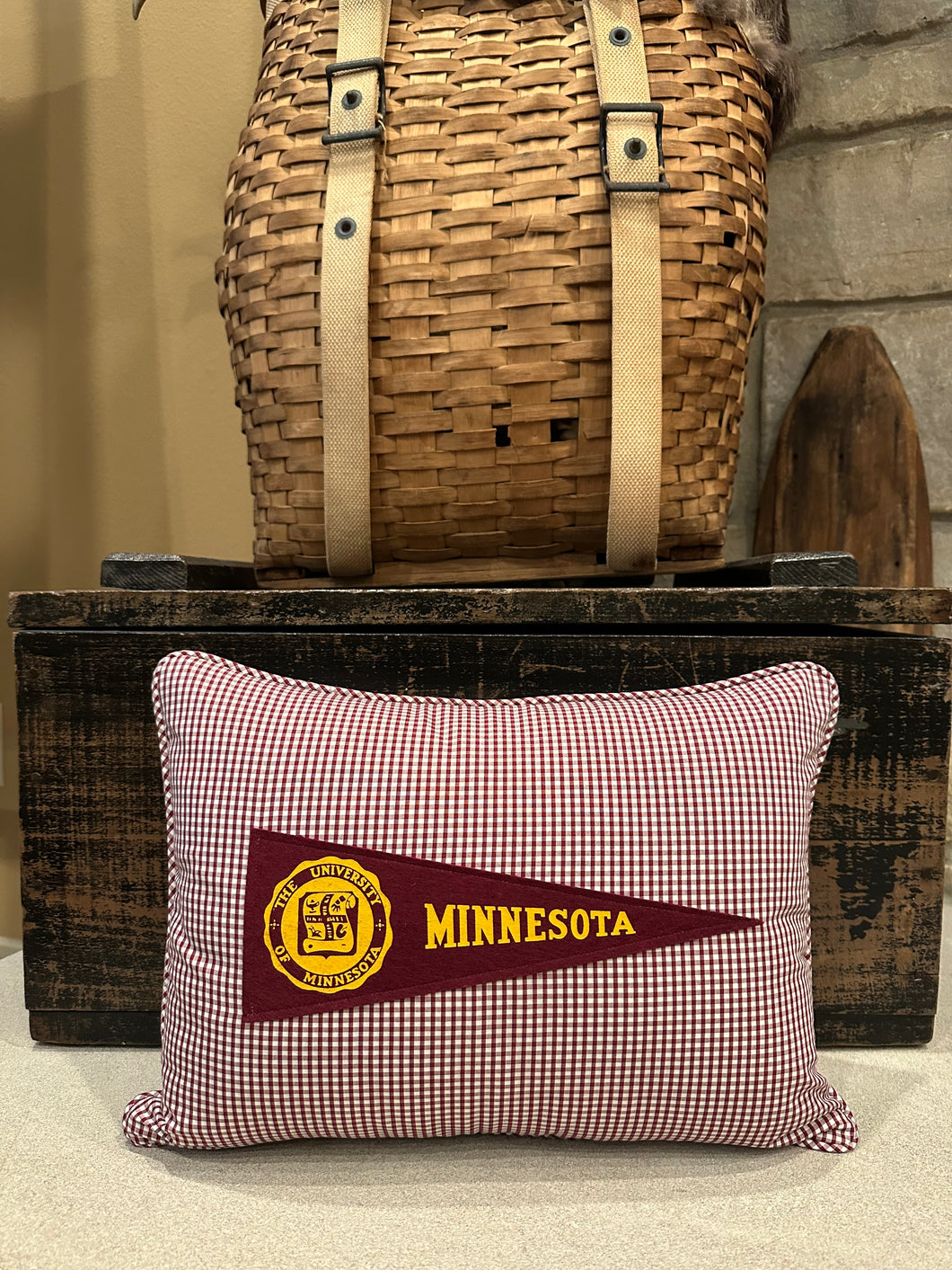 UMN Vintage Pennant Pillow