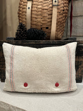 Load image into Gallery viewer, Grain sack with quilt piece
