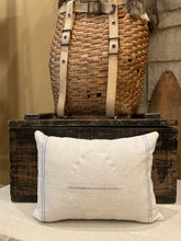 Load image into Gallery viewer, Easter Pillow
