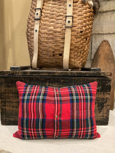 Load image into Gallery viewer, Grain Sack Pillow Red Plaid Christmas tree
