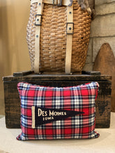 Load image into Gallery viewer, Des Moines Iowa Vintage Pennant Pillow
