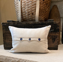 Load image into Gallery viewer, HOME Pillow - Jean/Grainsack - Grainsack Button Back 12x16
