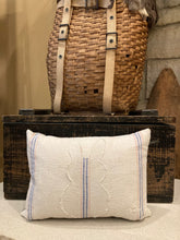 Load image into Gallery viewer, Easter Pillow

