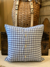 Load image into Gallery viewer, "L" Varsity Letter Pillow
