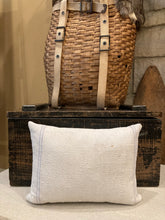 Load image into Gallery viewer, Easter Pillow
