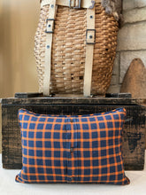 Load image into Gallery viewer, UofI Vintage Pennant Pillow
