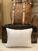 Load image into Gallery viewer, Easter Pillow
